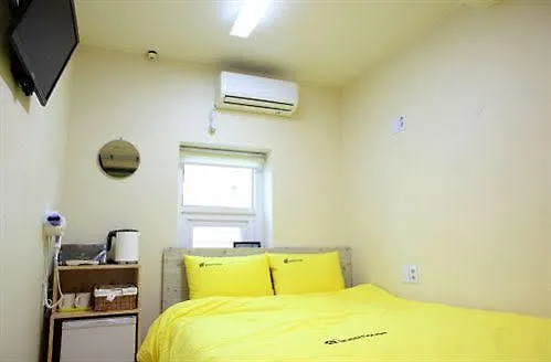 24 Guesthouse Myeongdong Avenue Seoel 2*,  Zuid-Korea